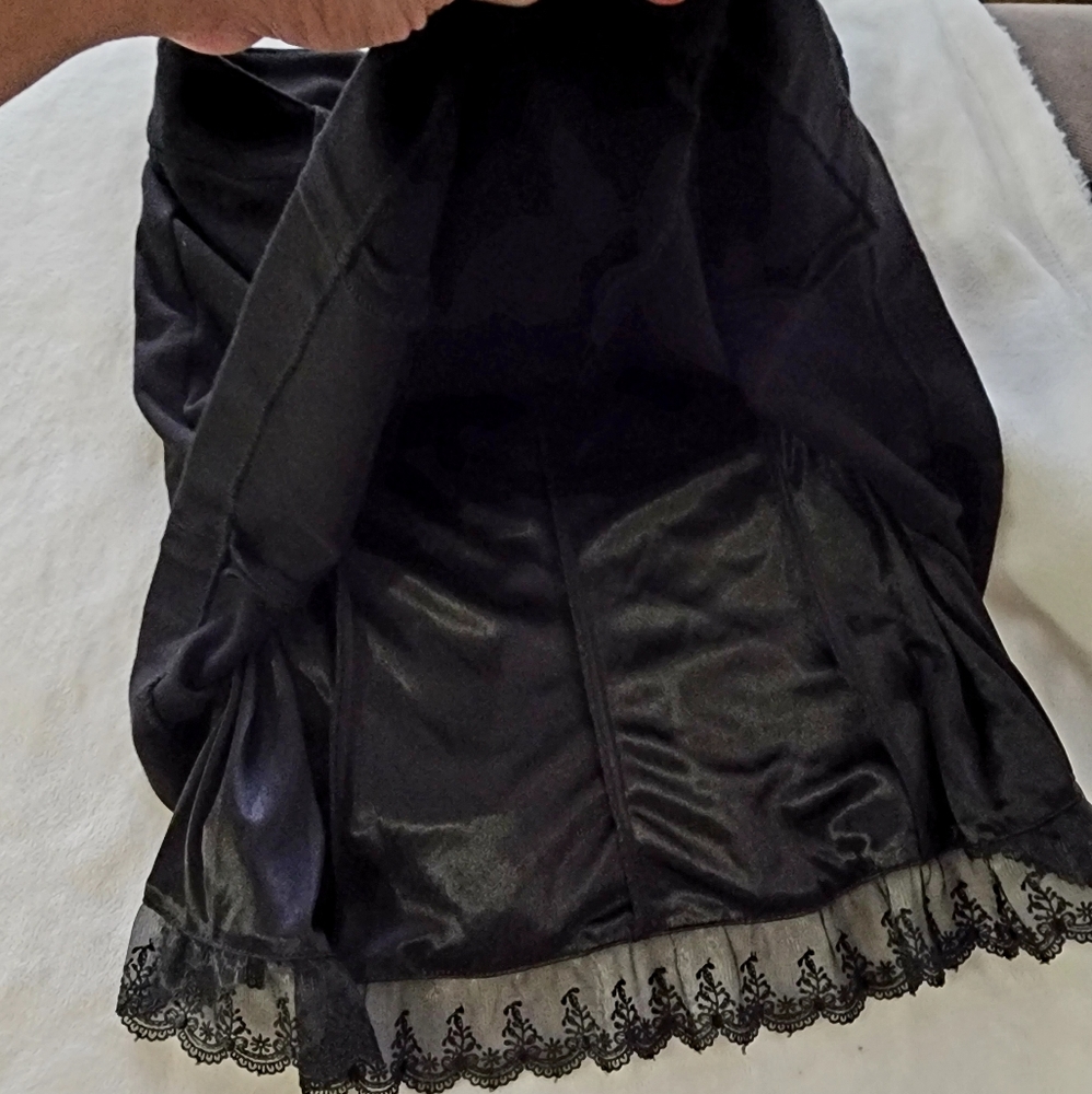 Vintage popular Japanese Brand Cecil McBee lace peekaboo skirt